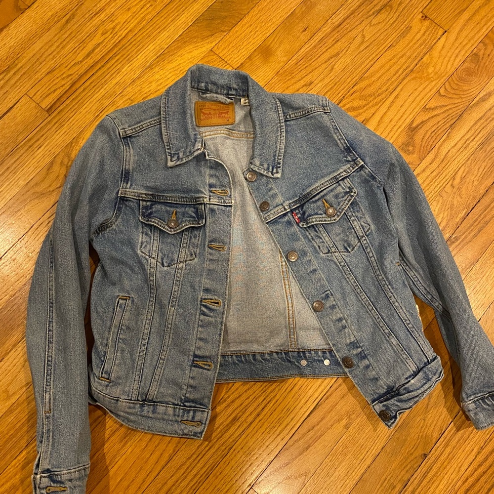 Levi’s denim trucker jacket